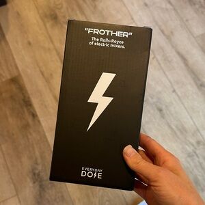 NWT Everyday Dose - Black Electric Frother